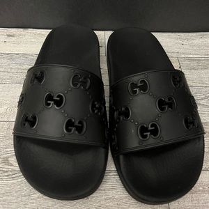 GUCCI SLIDES . AUTHENTIC with dust bag !